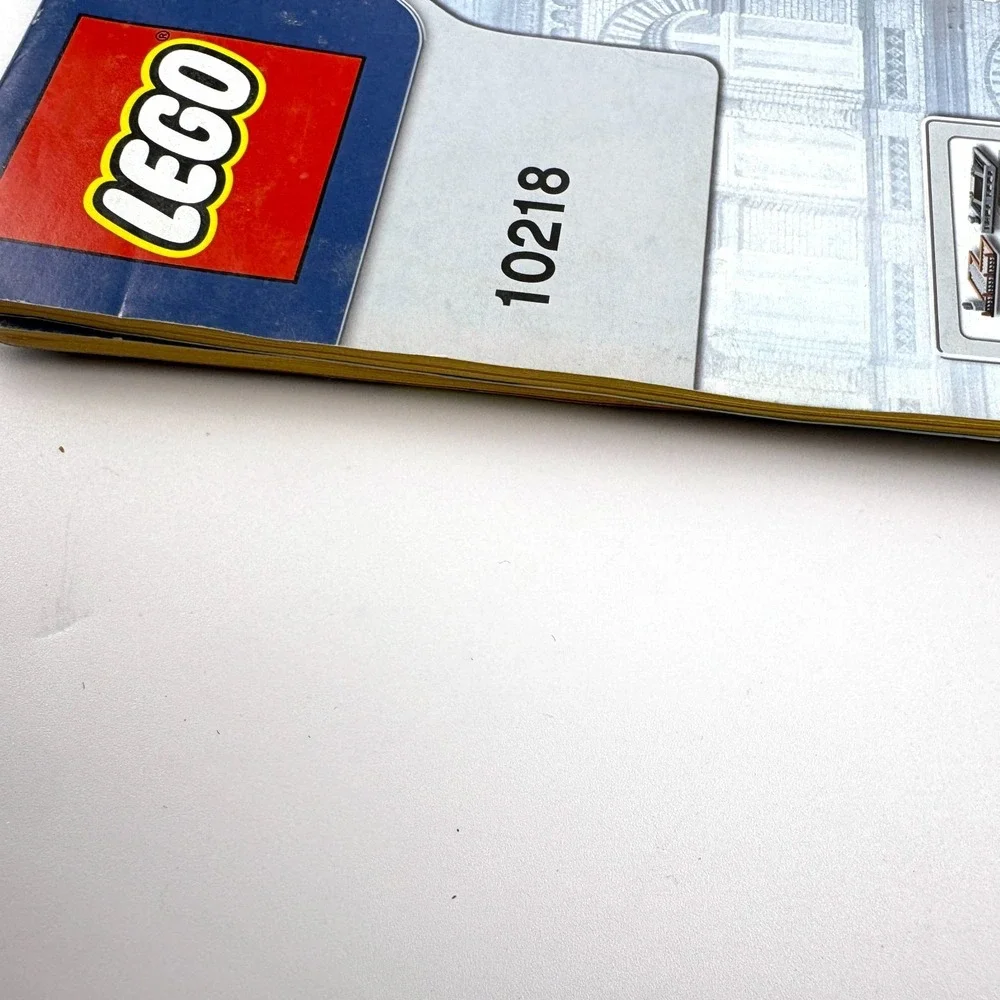 Lego Creator Expert Pet Shop 10218 Instruction Manuals Books‎ 1 & 2 Only Modular
